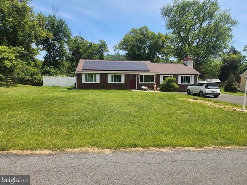 8 Mary Jane St, SCHWENKSVILLE, PA, 19473-1757 | Card Image