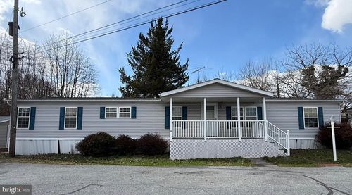 15 Crystal Dr, Manheim, PA, 17545-1905 | Card Image