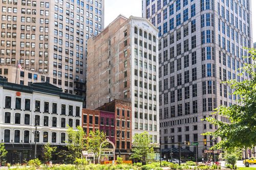 8b-600 Woodward Avenue, Detroit, MI, 48226 | Card Image