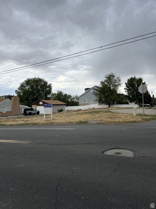 65 E 11000 S, Sandy, UT, 84070-5211 | Card Image