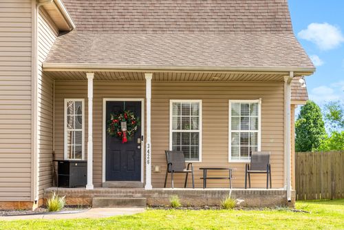 3426 Foxrun Ln, Clarksville, TN, 37042-5067 | Card Image