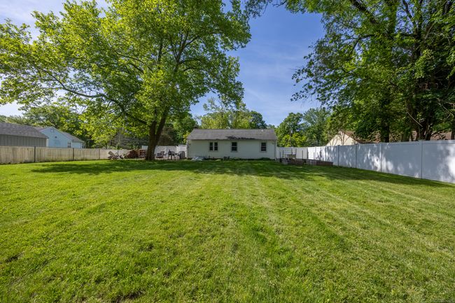 26 Clear Lake Rd, House other with 3 bedrooms, 1 bathrooms and null parking in North Branford CT | Image 25