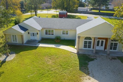 322 Rushing Rd W, Denham Springs, LA, 70726-5432 | Card Image