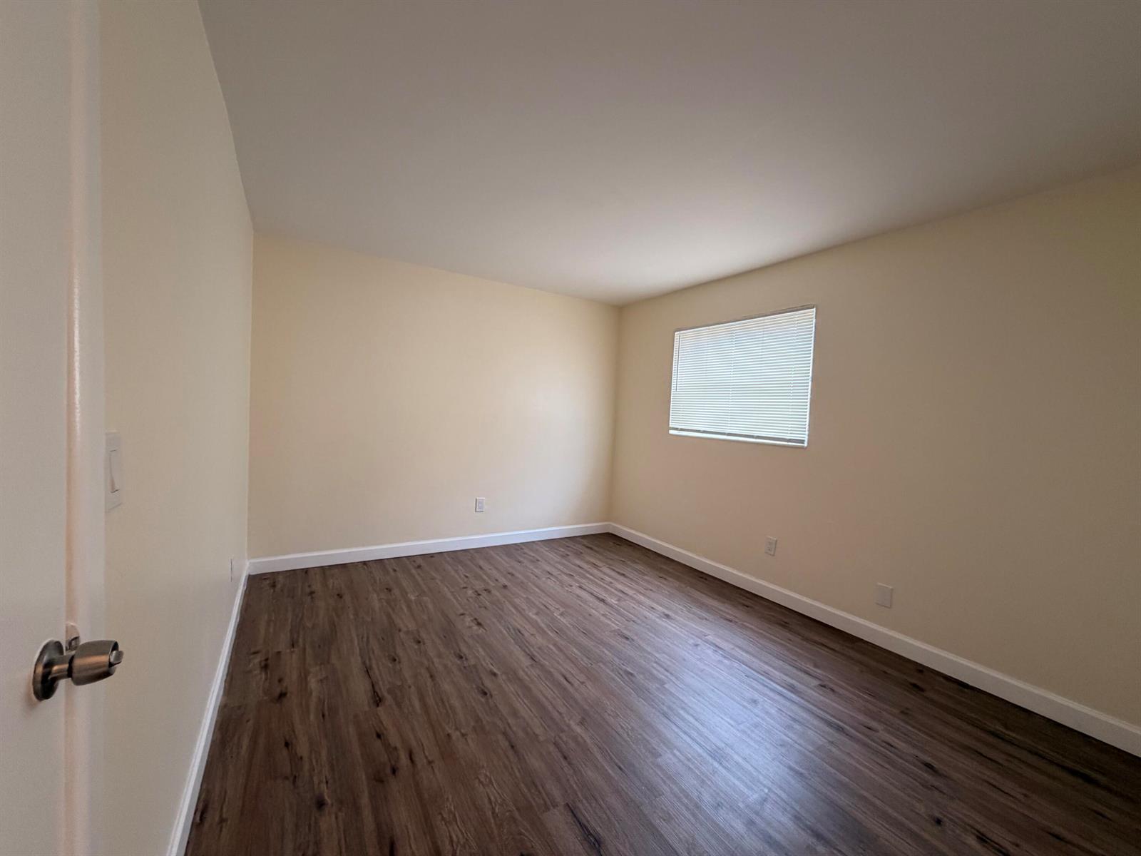 Residential Lease in Lake Park 4
