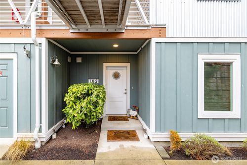apt-102-3706 Portage Ln, Anacortes, WA, 98221-4443 | Card Image
