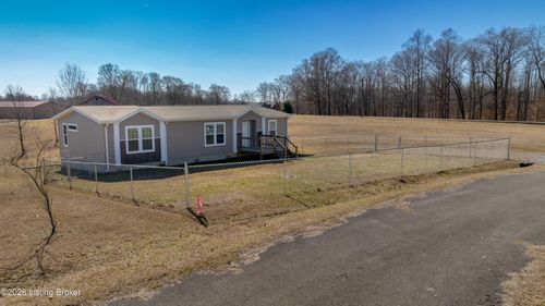 89 Kristi Ln, Russell Springs, KY, 42642-8078 | Card Image
