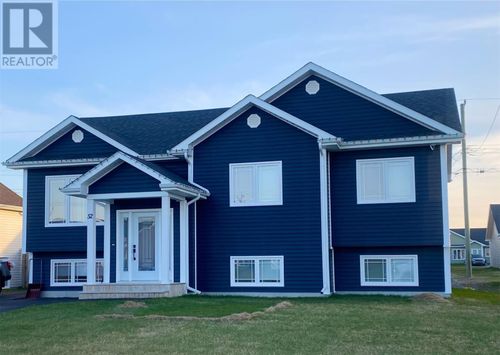 27 White St, Gander, NL, A1V0K1 | Card Image