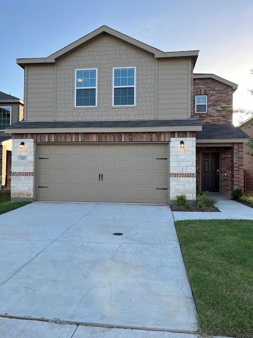 818 Poppy Cove Ln, Princeton, TX, 75407-5771 | Card Image