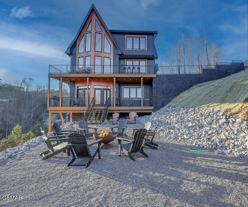 550 Greenbriar Ln, Gatlinburg, TN, 37738-4456 | Card Image