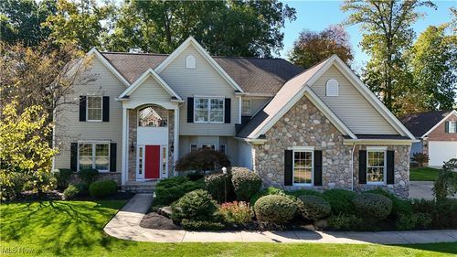 915 Cimarron Oval, Aurora, OH, 44202-5103 | Card Image