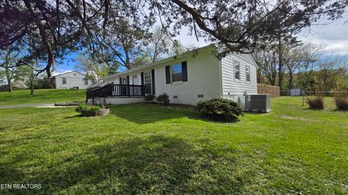 1133 Ferd Hickey Rd, Knoxville, TN, 37909-1710 | Card Image