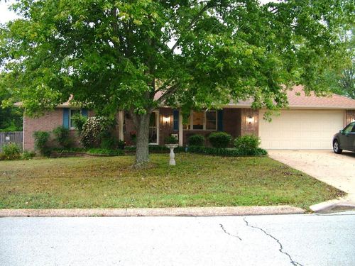 114 Parkview Dr, Mountain Home, AR, 72653-4230 | Card Image