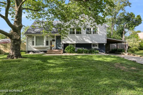 11 Woodside Dr, Red Bank, NJ, 07701-5835 | Card Image
