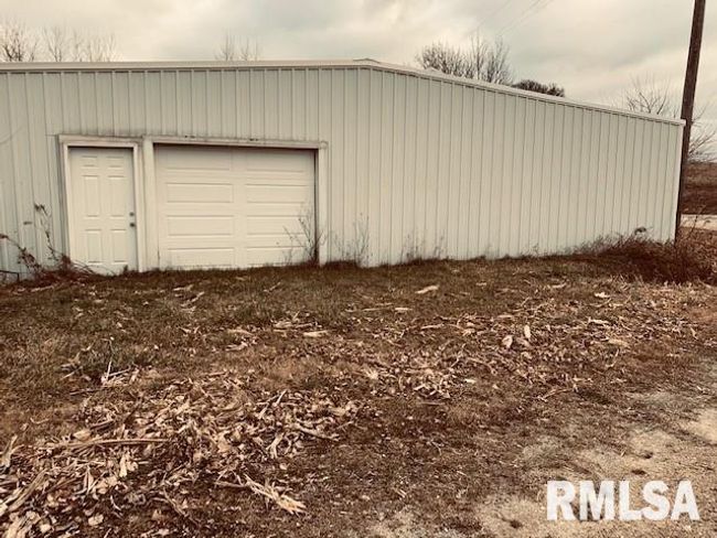 13810 Round Grove Rd, Home with 0 bedrooms, 0 bathrooms and 5 parking in MORRISON IL | Image 9