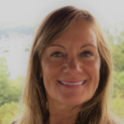 Lynn Rhone
