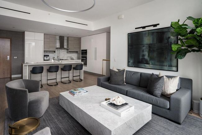 UNIT-502 - 2604 5 Th Ave, Condo with 2 bedrooms, 2 bathrooms and 2 parking in San Diego CA | Image 5