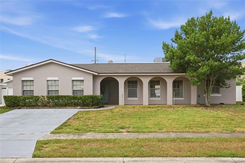 4 Carriage Hill Cir, CASSELBERRY, FL, 32707-4950 | Card Image