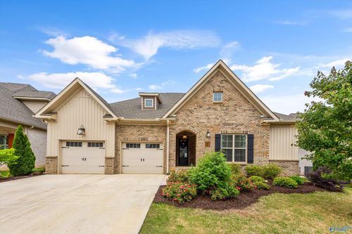 6 Hidden Grove Cir Sw, Huntsville, AL, 35803-1587 | Card Image