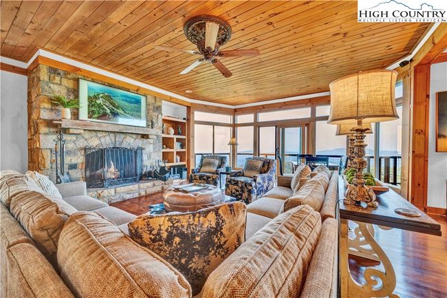 311 N Pinnacle Ridge Rd, House other with 3 bedrooms, 5 bathrooms and null parking in Beech Mountain NC | Image 12