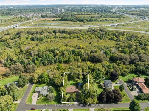 45 Queens Rd, Whitby, ON, L1P1K4 | Card Image