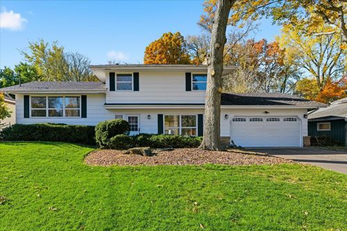 1640 29th Ave Nw, New Brighton, MN, 55112-1720 | Card Image