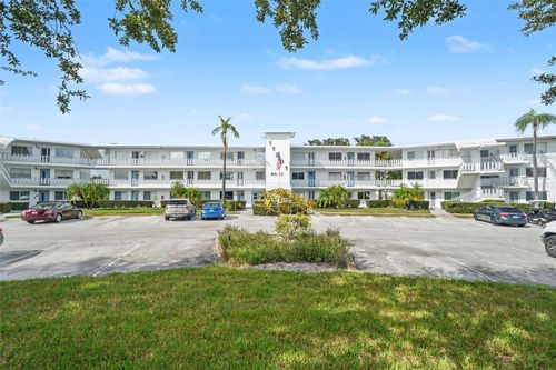 209-11201 80th Ave, SEMINOLE, FL, 33772-4629 | Card Image
