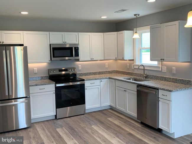 174 Bank St, Townhouse with 3 bedrooms, 2 bathrooms and null parking in MOUNT JACKSON VA | Image 9