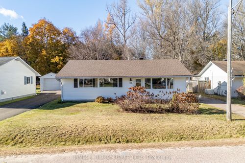 56 Beach Ave, Deep River, ON, K0J1P0 | Card Image