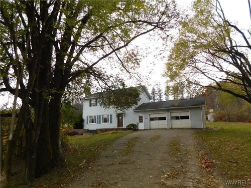 1108 Macduffie Dr, Hinsdale, NY, 14743-9503 | Card Image