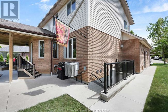 225 Golfview Dr, House other with 5 bedrooms, 4 bathrooms and null parking in Amherstburg ON | Image 4
