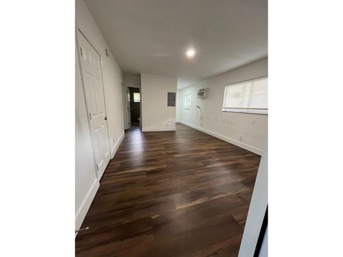 apt-10-2300 Nw 6th St, Fort Lauderdale, FL, 33311-7730 | Card Image