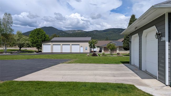 Garage Mountain Views | Image 24