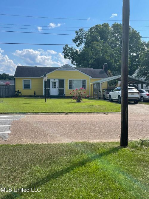 1240 Magnolia Ave, Natchez, MS, 39120-2744 | Card Image