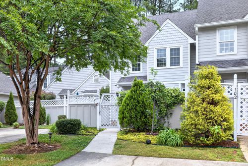 104 Spring Cove Dr, Cary, NC, 27511-7217 | Card Image