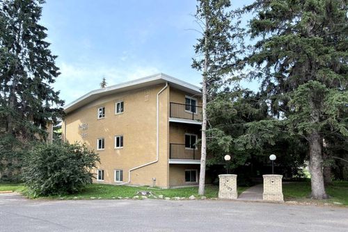102-3103 Blakiston Dr Nw, Calgary, AB, T2L1L7 | Card Image