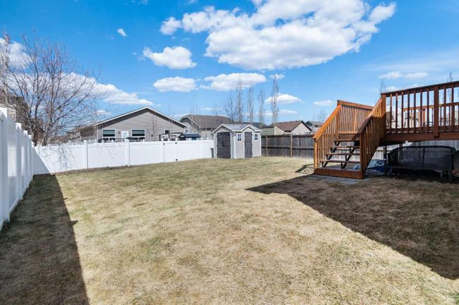 35 Camille Gate, Home with 4 bedrooms, 3 bathrooms and 4 parking in Blackfalds AB | Image 3