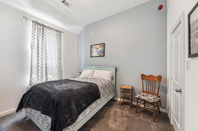 guest room | Image 24