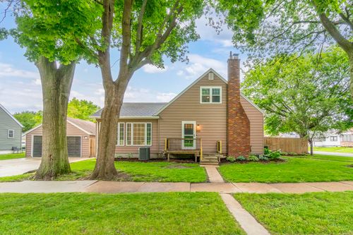 800 Campbell Avenue, Waterloo, IA, 50701 | Card Image