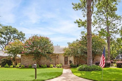 3002 Durban Dr, Houston, TX, 77043-1304 | Card Image