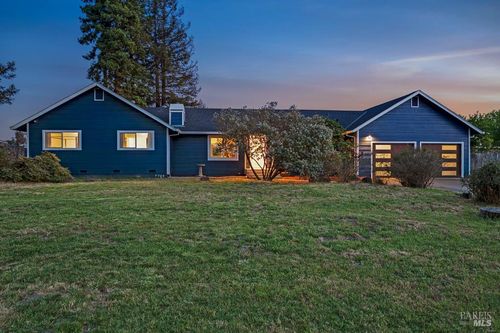 5648 Ver Ni Rd, Sebastopol, CA, 95472-3825 | Card Image