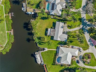 1719 Nw River Trail, House other with 4 bedrooms, 3 bathrooms and 2 parking in Stuart FL | Image 3