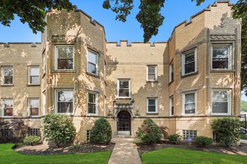 2-5705 N Maplewood Ave, Chicago, IL, 60659-5117 | Card Image