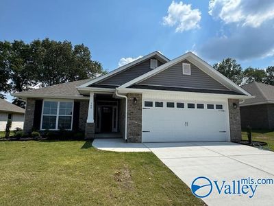 209 Rim Rock Circle, House other with 4 bedrooms, 2 bathrooms and null parking in Huntsville AL | Image 1