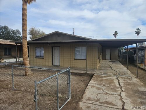 1948 E Robson Cir, Bullhead City, AZ, 86442-4765 | Card Image