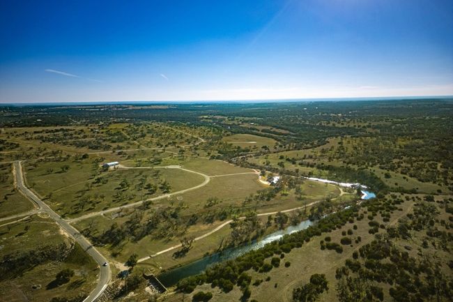 170 Goose Landing Way, Home with 5 bedrooms, 6 bathrooms and 3 parking in Harper TX | Image 43
