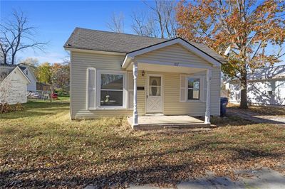 107 Nw 16th Street, House other with 2 bedrooms, 1 bathrooms and null parking in Blue Springs MO | Image 2