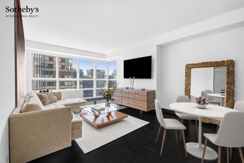 58f-146 W 57th St, New York, NY, 10019-0079 | Card Image