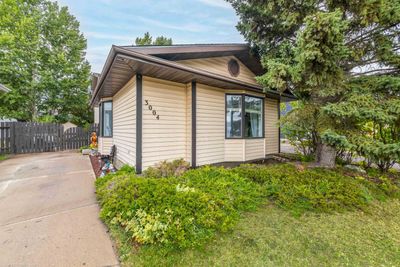 3004 46 Ave, House detached with 3 bedrooms, 2 bathrooms and 3 parking in Lloydminster SK | Image 1