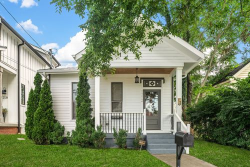 1712 4th Ave N, Nashville, TN, 37208-2214 | Card Image