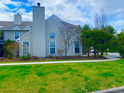 50 Olde Wagon Rd, Warwick, NY, 10990-4226 | Card Image